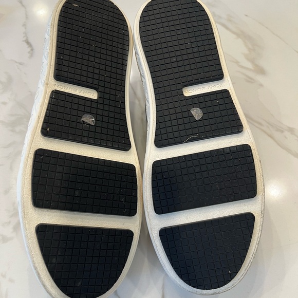 Tory Burch slip ons. Like new. Size 10 - Picture 3 of 5
